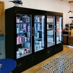 Ψυγείο θάλαμος συντήρηση Μαύρος με 2 γυάλινες πόρτες 137X72X200 εκ BM-UP137BL